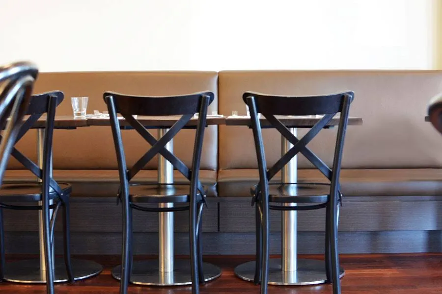 Pub Hotel: The Husky